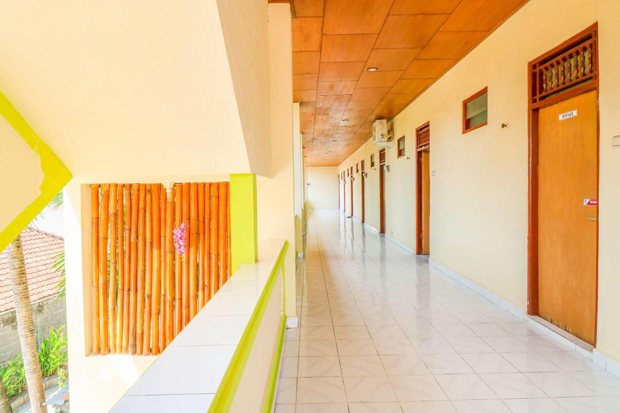 Oyo 2184 Nan Berlian Inn Legian Dış mekan fotoğraf
